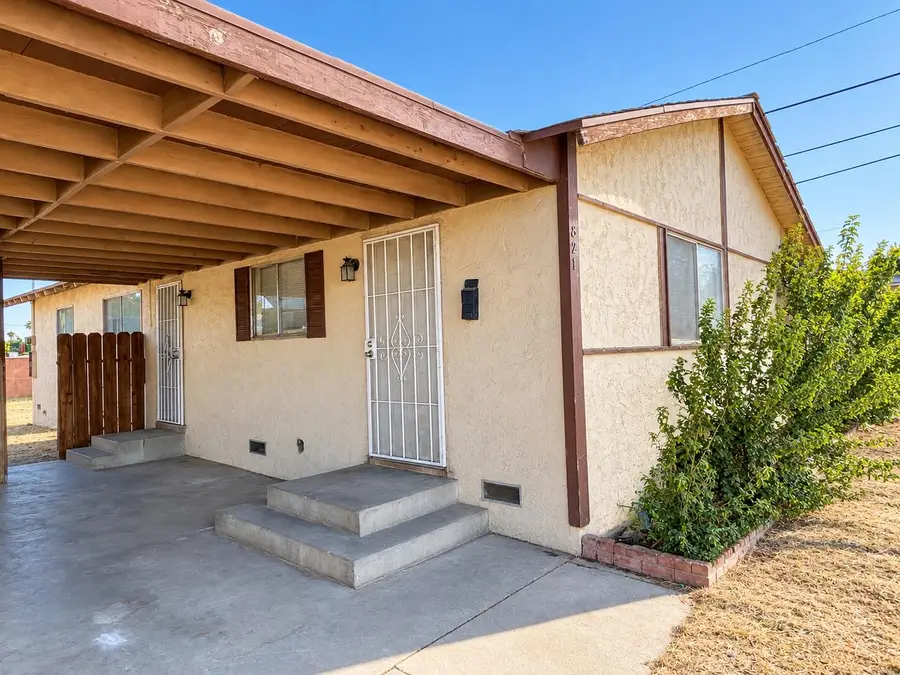 821 W Swift Avenue, Fresno, CA 93705 - #2