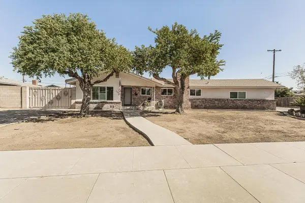 380 N Garden Drive, Dinuba, CA 93618