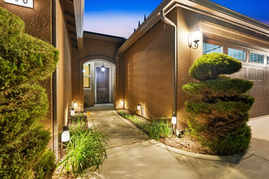759 Davis Avenue, Exeter, CA 93221 - #3