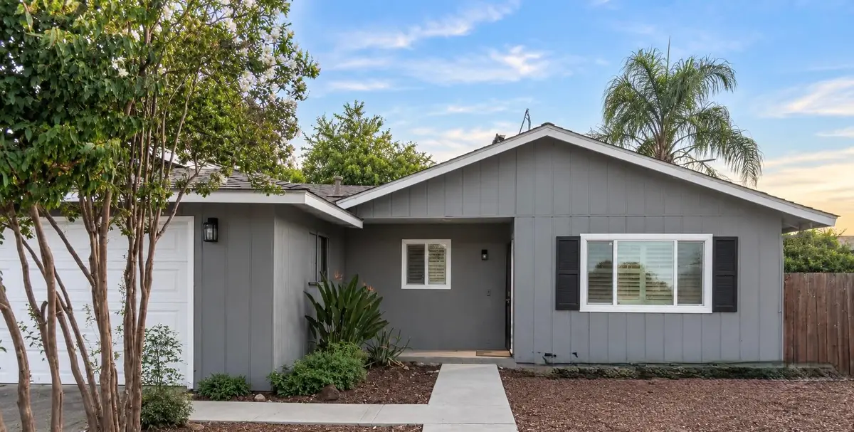 285 Orangewood Avenue, Lindsay, CA 93247 - #1