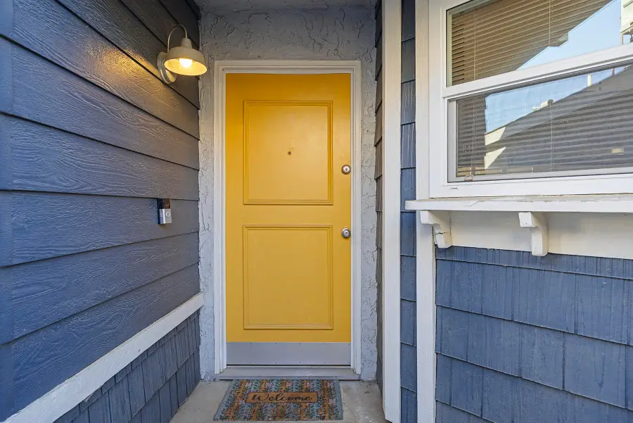 1403 E Sunnyview Avenue, Visalia, CA 93292 - #3