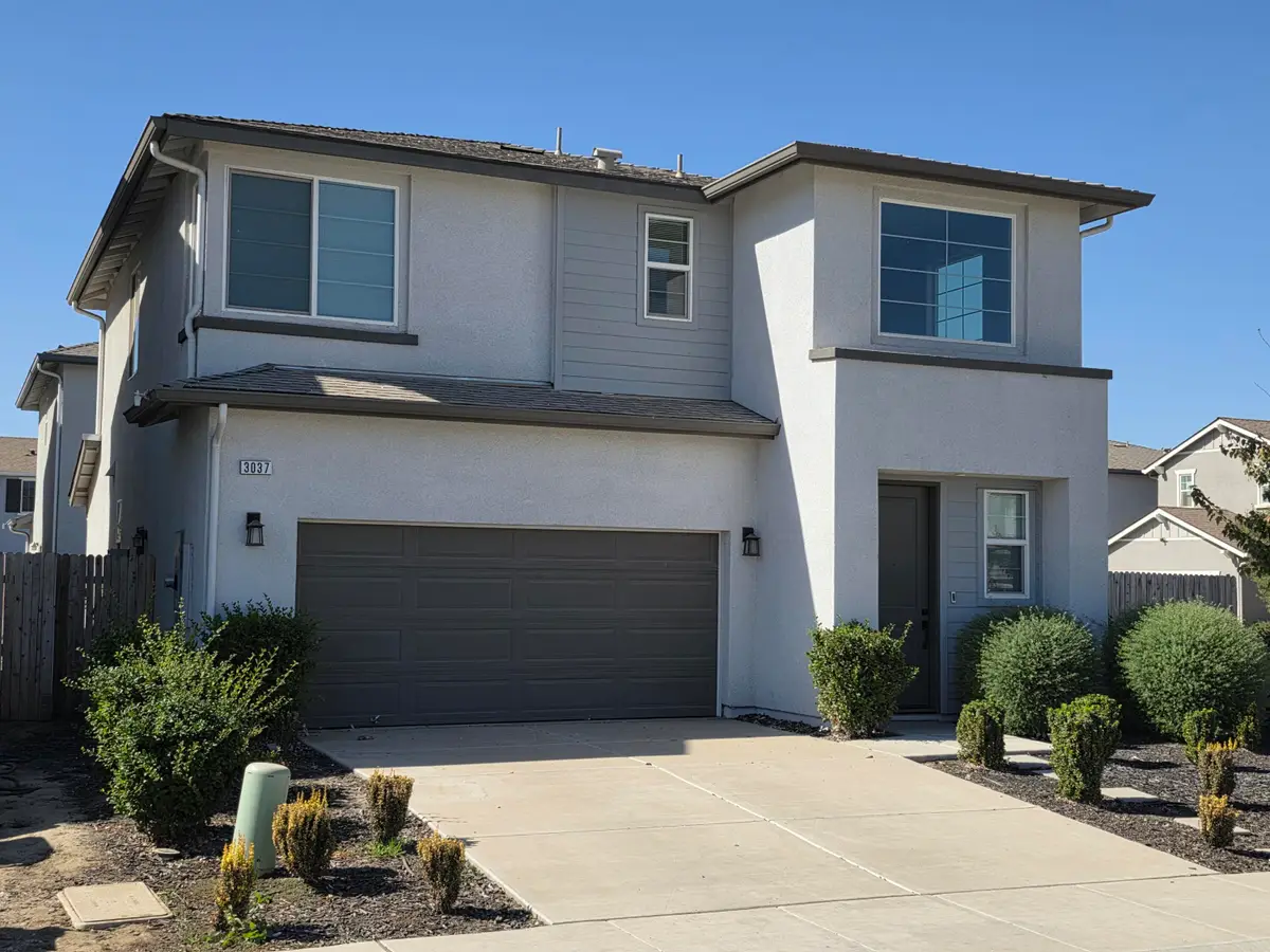 3037 N Sowell Street, Visalia, CA 93291 - #1