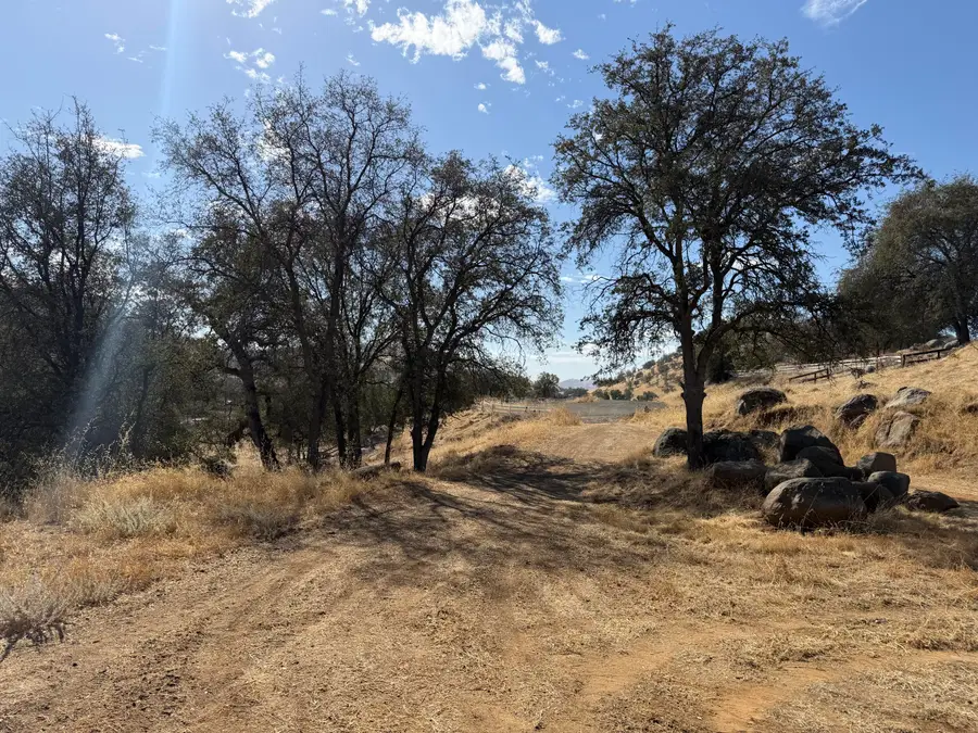 16326 Wrangler Drive, Springville, CA 93265 - #2