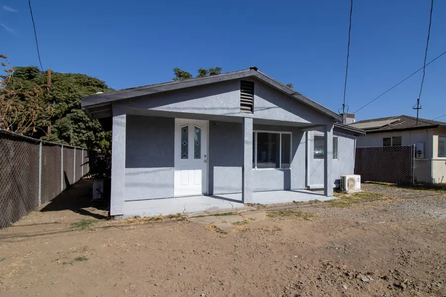 1370 E Tyler Avenue Lane, Porterville, CA 93257 - #2