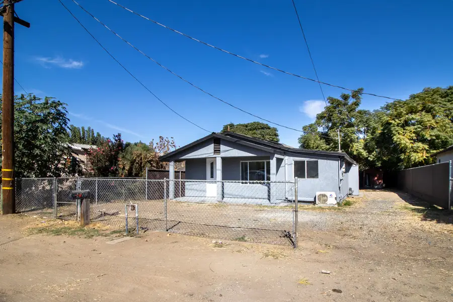 1370 E Tyler Avenue Lane, Porterville, CA 93257 - #3