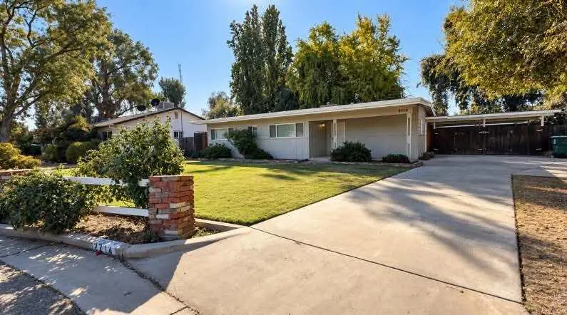 2714 E College Avenue, Visalia, CA 93292 - #2