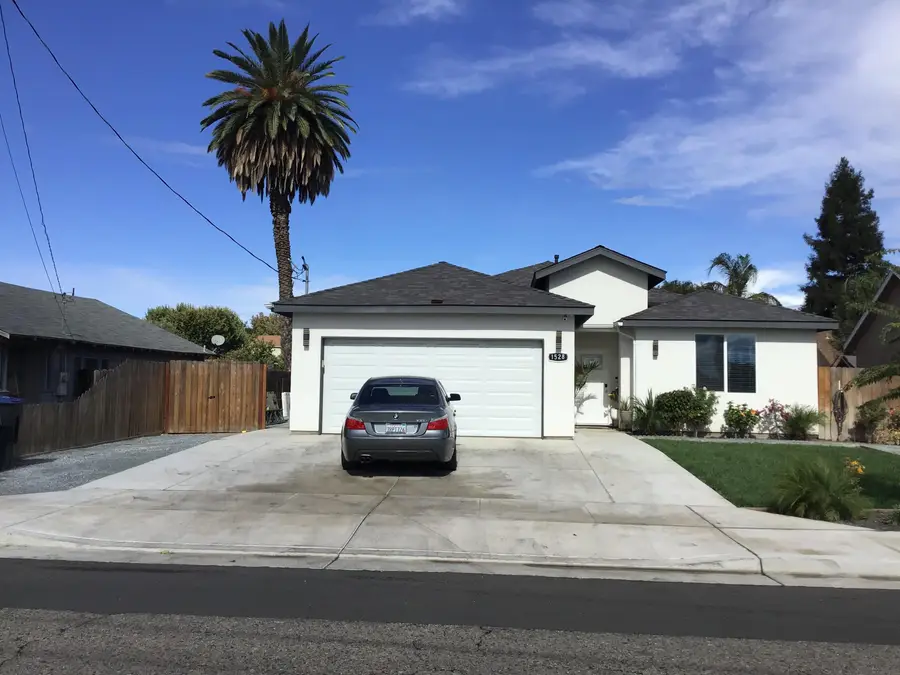 1528 E Ferguson Avenue, Visalia, CA 93292 - #2