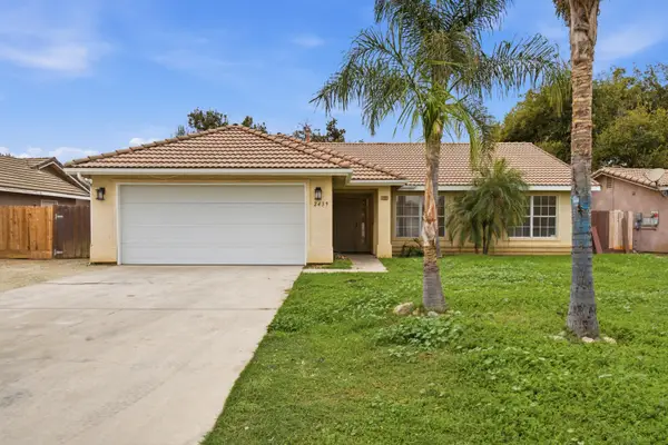 2439 N Encina Street, Visalia, CA 93291