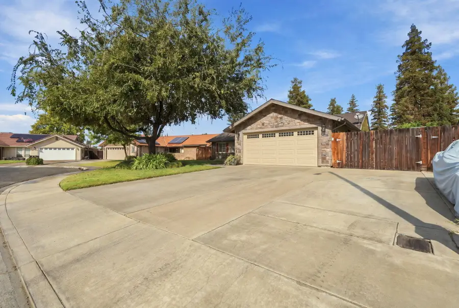 2010 E Feemster Court, Visalia, CA 93292 - #3