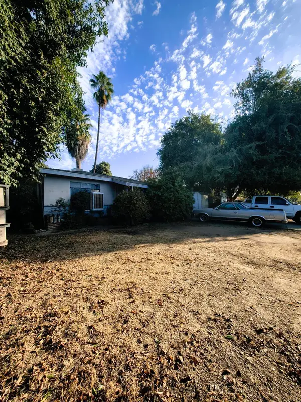 4328 Damsen, Visalia, CA 93291
