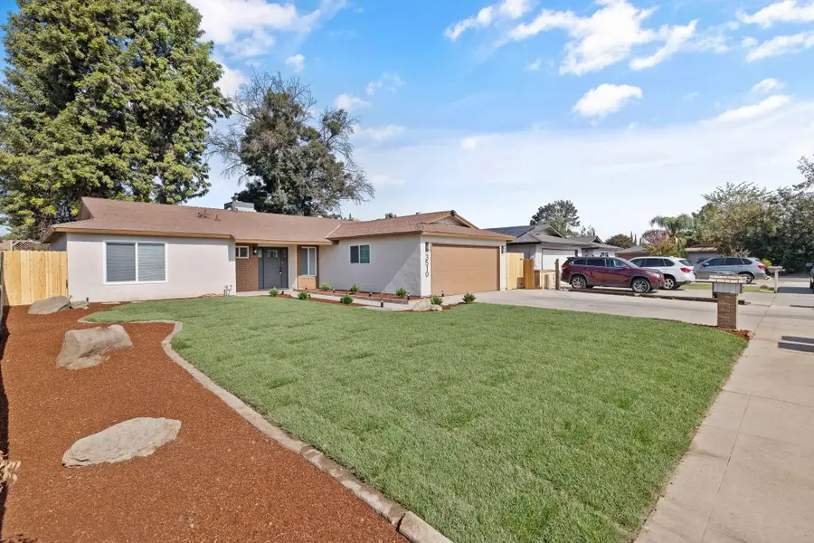 3510 W College Avenue, Visalia, CA 93277 - #2