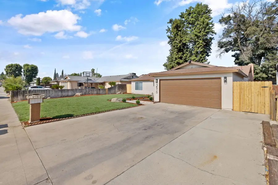 3510 W College Avenue, Visalia, CA 93277 - #3