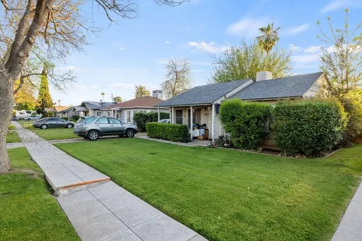 1549 N Delno Avenue, Fresno, CA 93728 - #3