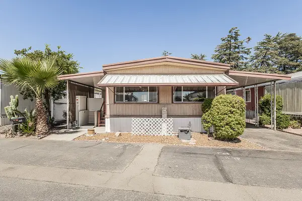 1724 Minnewawa Avenue #155, Clovis, CA 93612