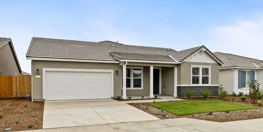 2975 Muirfield Avenue, Tulare, CA 93274 - #2