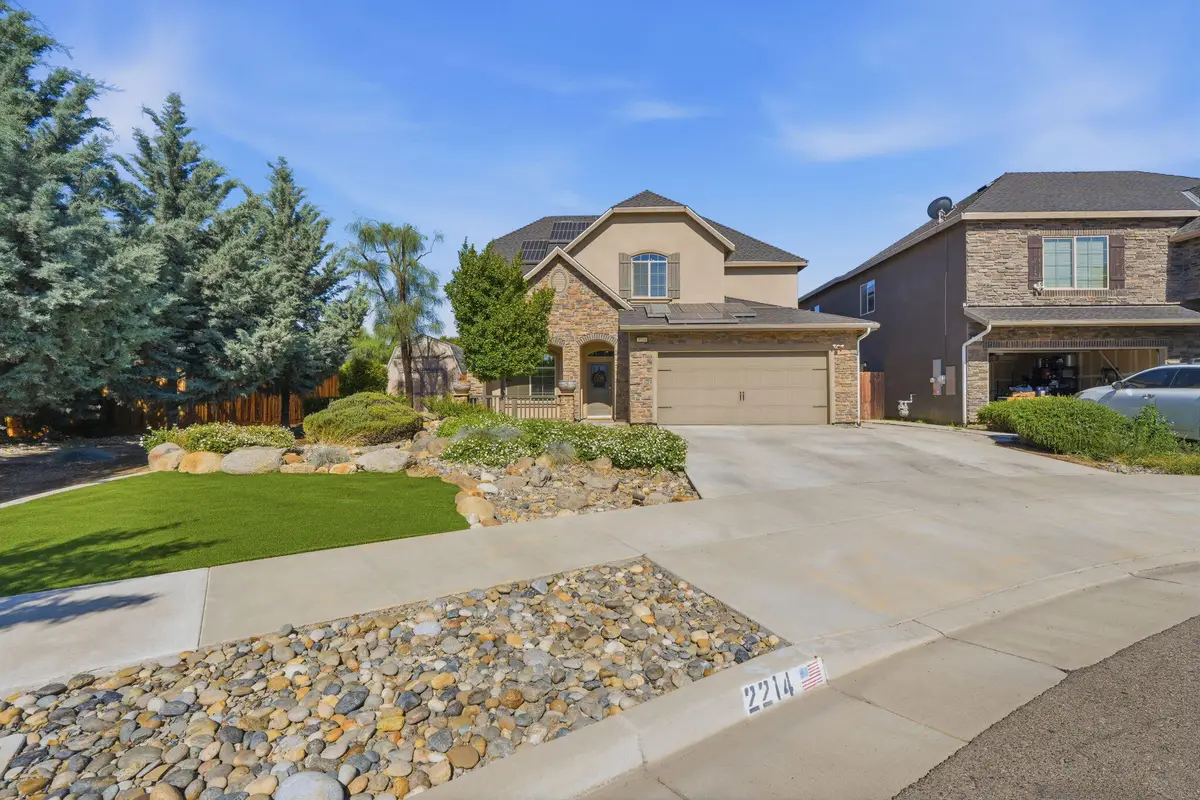 2214 N Fairway Court, Visalia, CA 93291 - #1