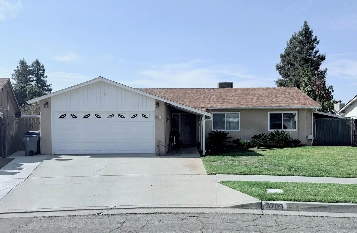 3709 N Claremont Avenue, Fresno, CA 93727 - #1