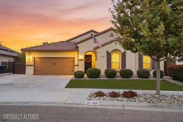 1910 W Porter Avenue, Visalia, CA 93291