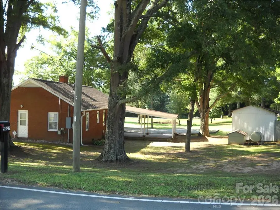 9007 Beatties Ford Road, Huntersville, NC 28078 - #2