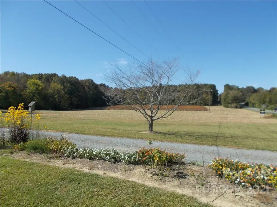 109 Brief Road W, Fairview, NC 28079 - Image #2