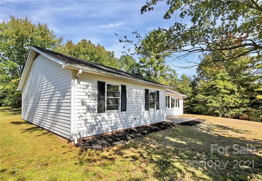 414 Avon Avenue, Troutman, NC 28166 - Image #3