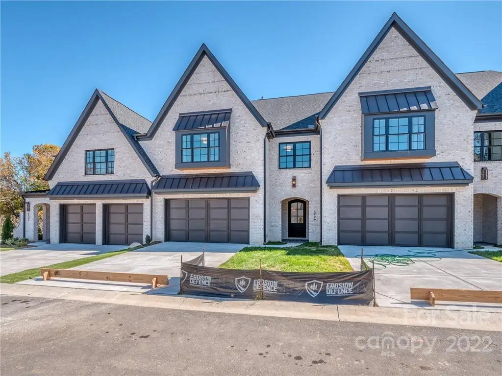 401 Audrey Place #3, Charlotte, NC 28226 - Image #1