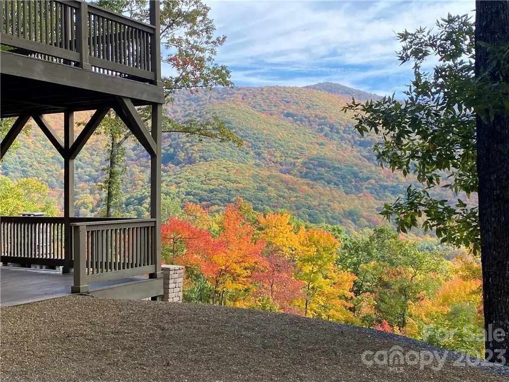 596 N Ridge Runner Road, Burnsville, NC 28714 - Image #1