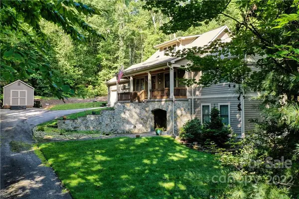 102 Wolf Shoals Drive, Hendersonville, NC 28739