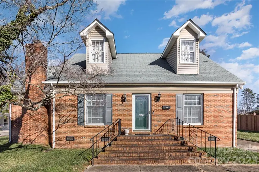 4325 Maureen Drive, Charlotte, NC 28205 - Image #1