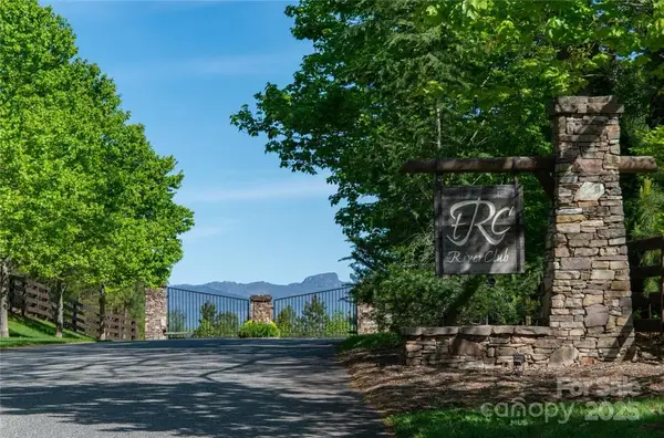 2482 Paddock Circle, Morganton, NC 28655