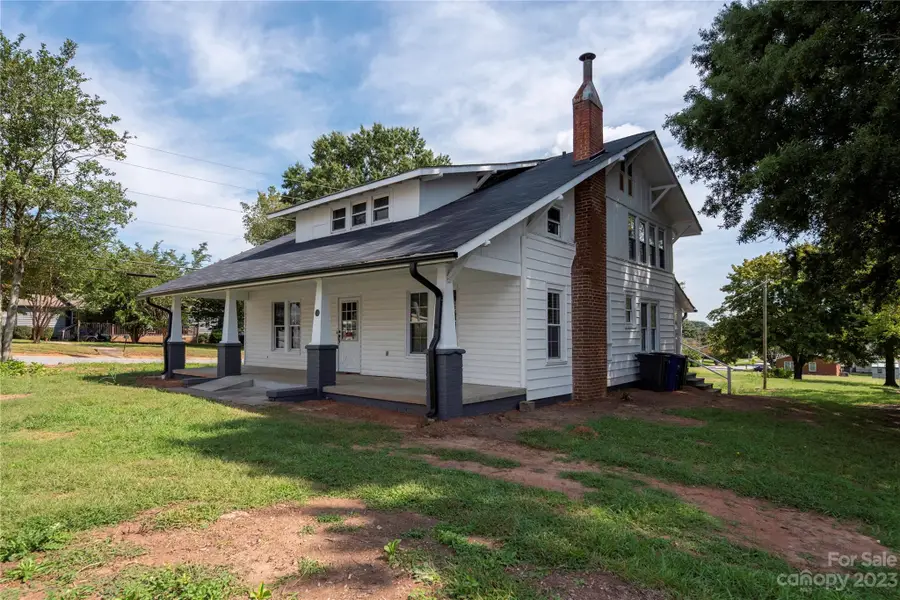 328 Miller Avenue, Statesville, NC 28677 - #3