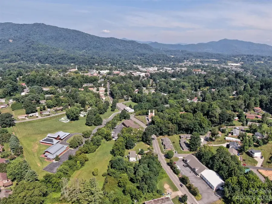508 Pigeon Street, Waynesville, NC 28786 - Image #3