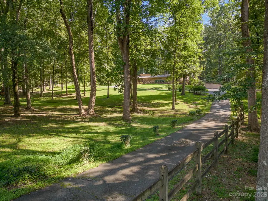 2756 Peachtree Road, Statesville, NC 28625 - Image #2