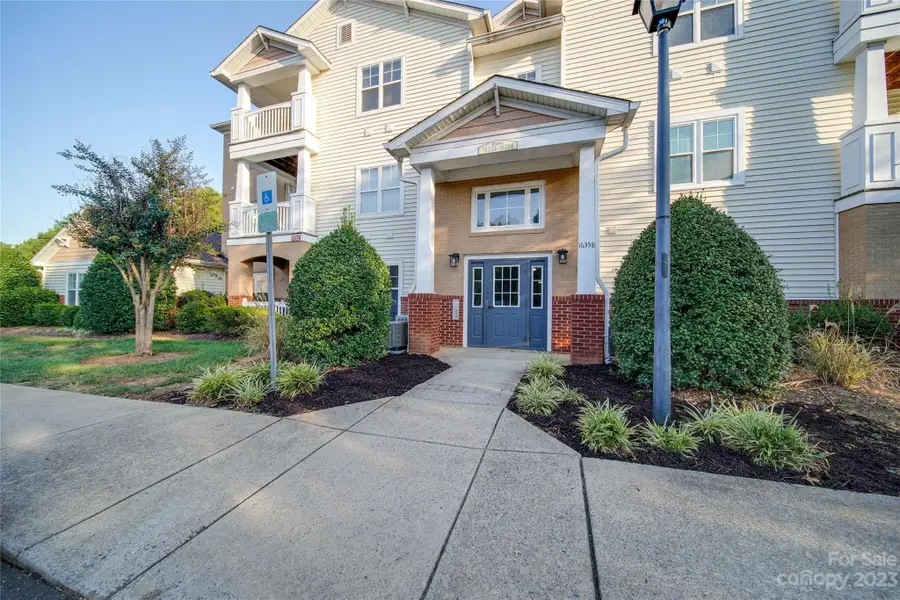 16344 Redstone Mountain Lane, Charlotte, NC 28277 - Image #3