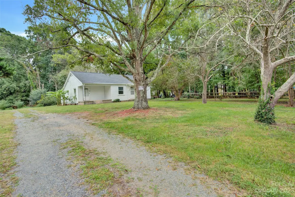 11910 Rocky River Church Road, Charlotte, NC 28215 - Image #1