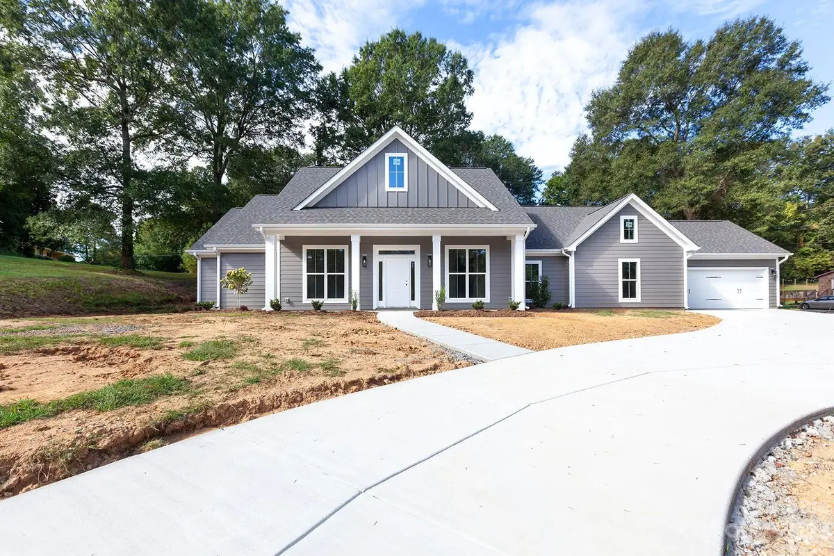 108 Kimmswick Road, Charlotte, NC 28214 - Image #1