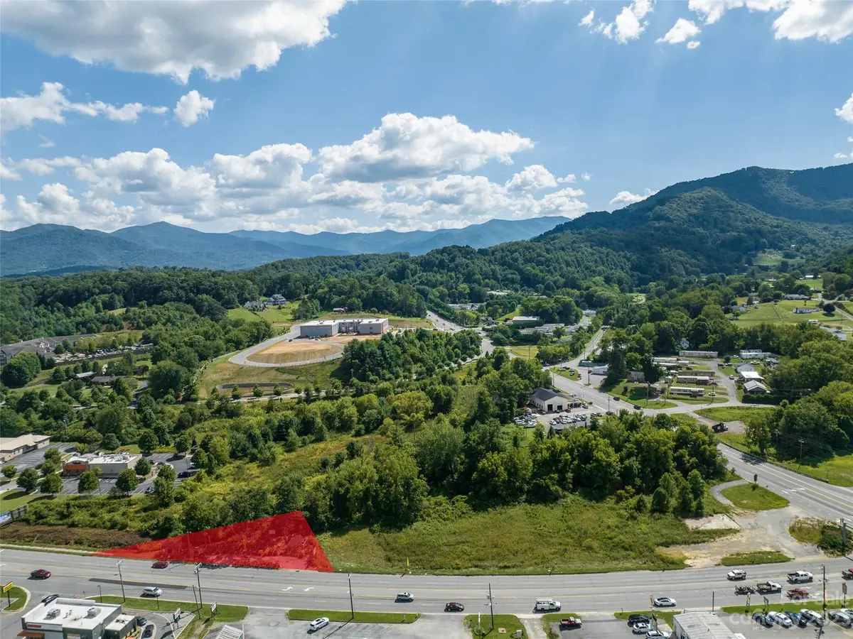 1207 Dellwood Road, Waynesville, NC 28786 - Image #1