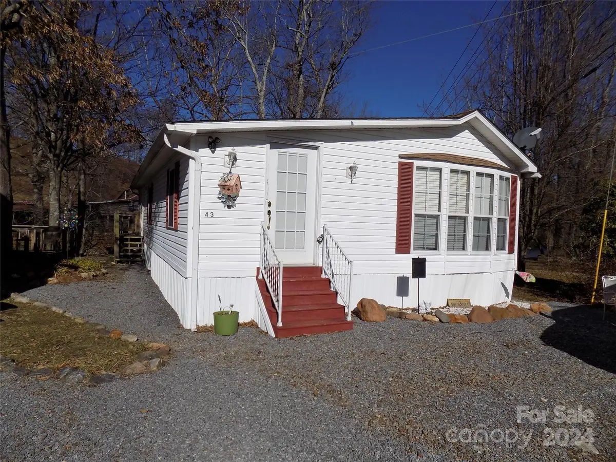 43 Pike Point, Waynesville, NC 28785 - Image #1