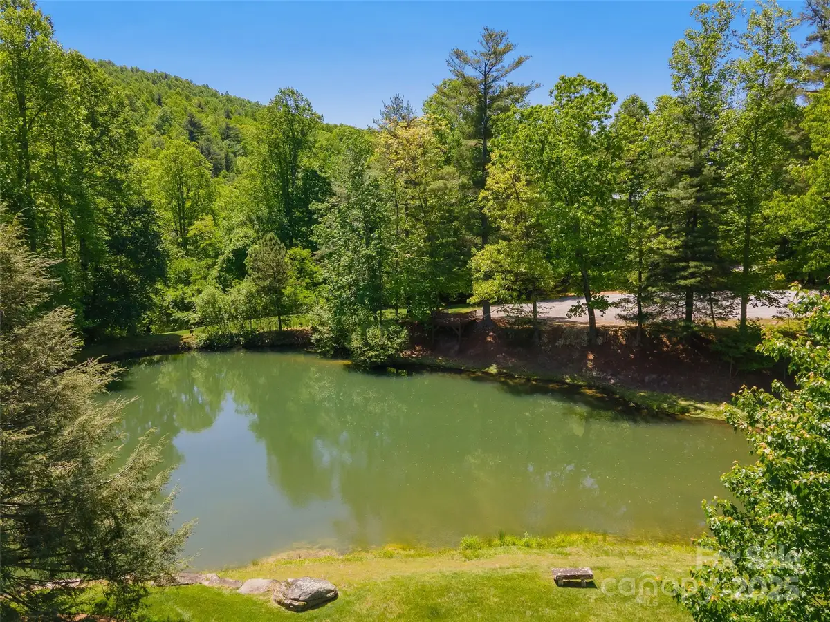 98 Flameleaf Lane, Hendersonville, NC 28739 - Image #1