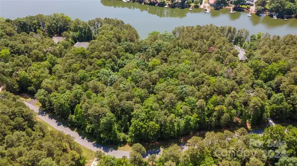 1026 Emerald Bay Drive, Salisbury, NC 28146