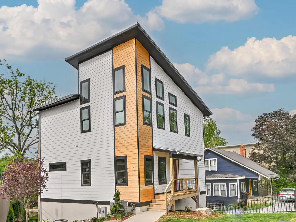 18 Sand Hill Road, Asheville, NC 28806 - Image #1