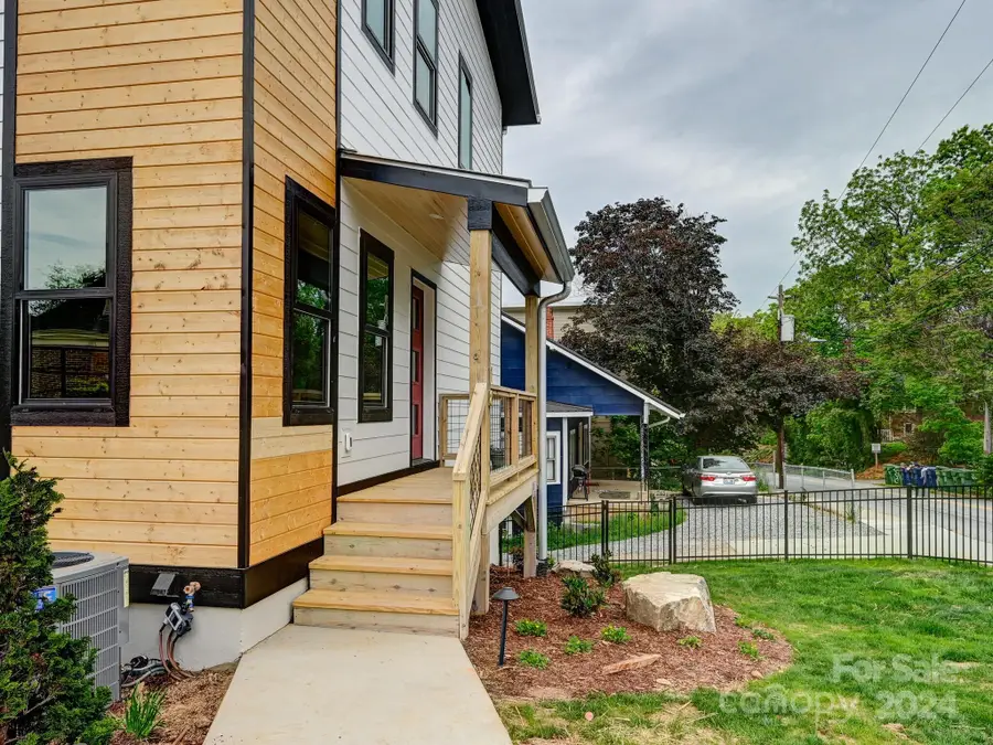 18 Sand Hill Road, Asheville, NC 28806 - Image #2