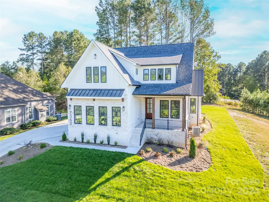 7362 Hemlock Court, Denver, NC 28037 - Image #2