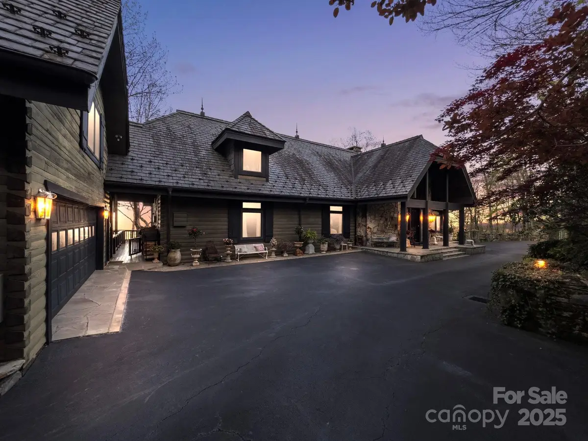 1052 Toxaway Drive, Lake Toxaway, NC 28747 - Image #1