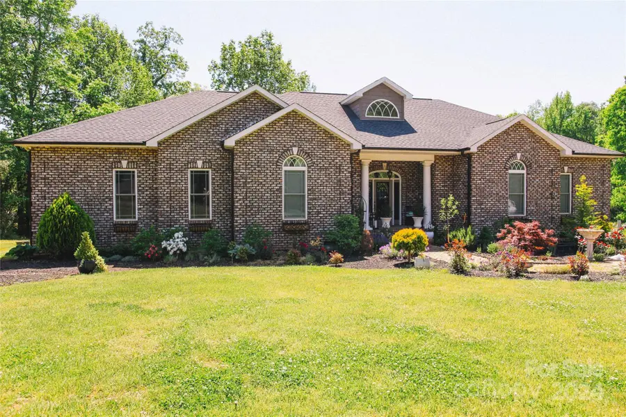 4642 King Crowder Drive, Gastonia, NC 28052 - Image #2