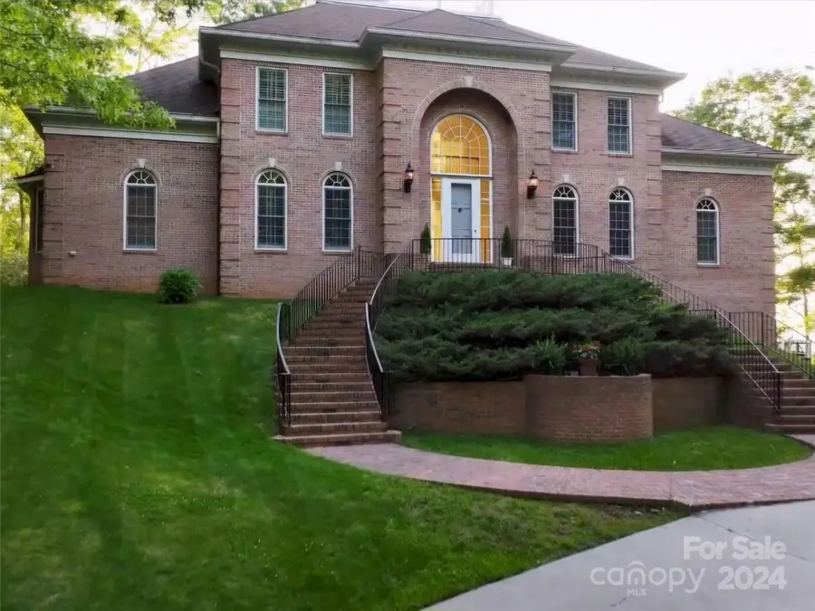 1767 Ridge Way Street, Sylva, NC 28779 - Image #2