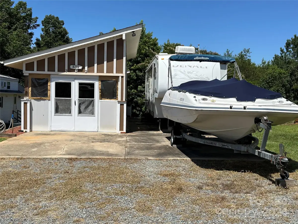 332 Mount View Lane, New London, NC 28127 - Image #1