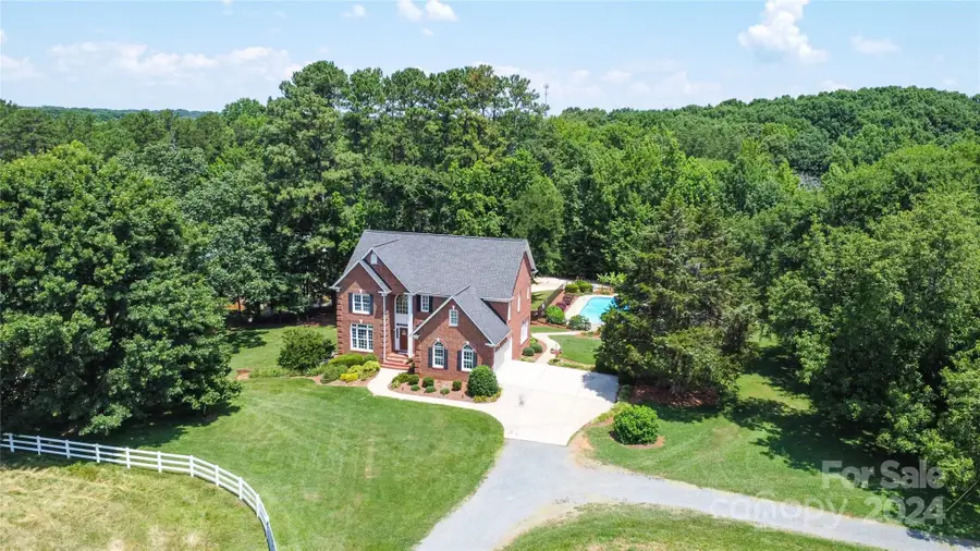 5610 Golden Pond Drive, Indian Trail, NC 28079 - Image #2