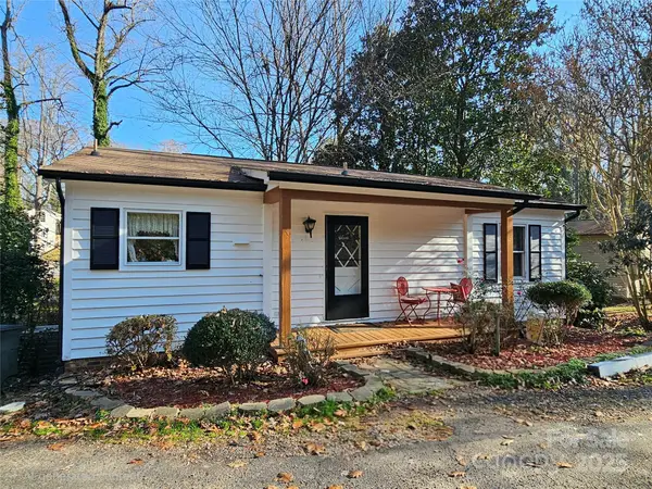 218 Davis Drive, Morganton, NC 28655