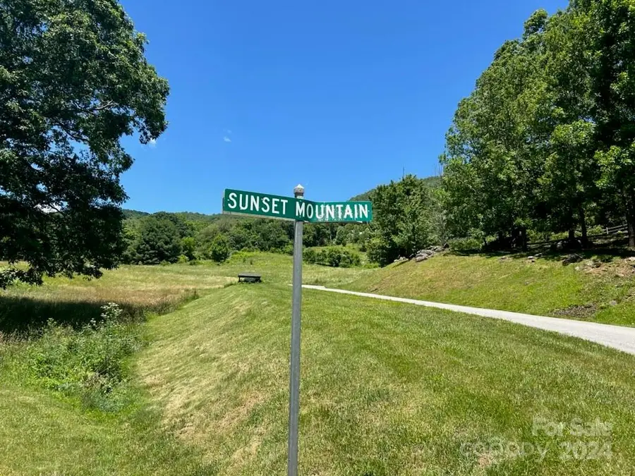 000 Sunset Mountain None #26/27, Bakersville, NC 28705 - Image #2